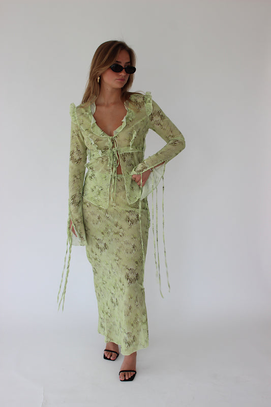 VIVI - Green Frilled Collar Blouse