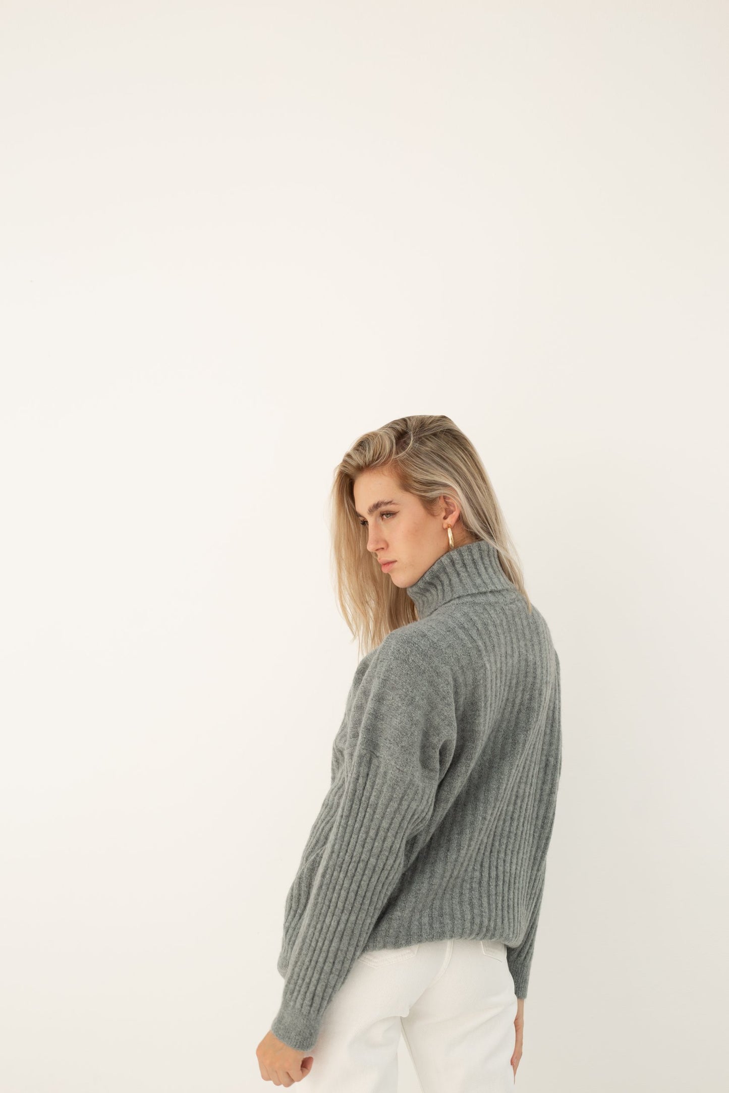 GIGI - Turtle Neck Relaxed Fit Non-Itchy Sweater