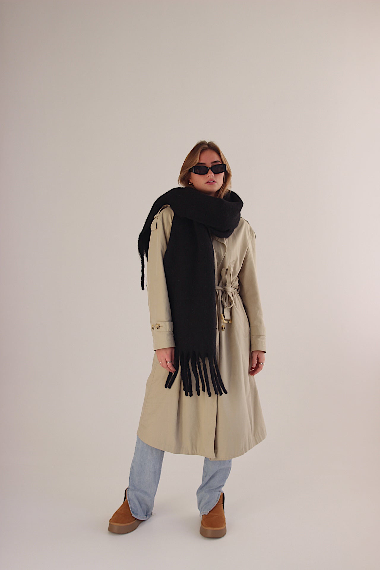 FRIDA – Black Soft Braided Tassle Scarf