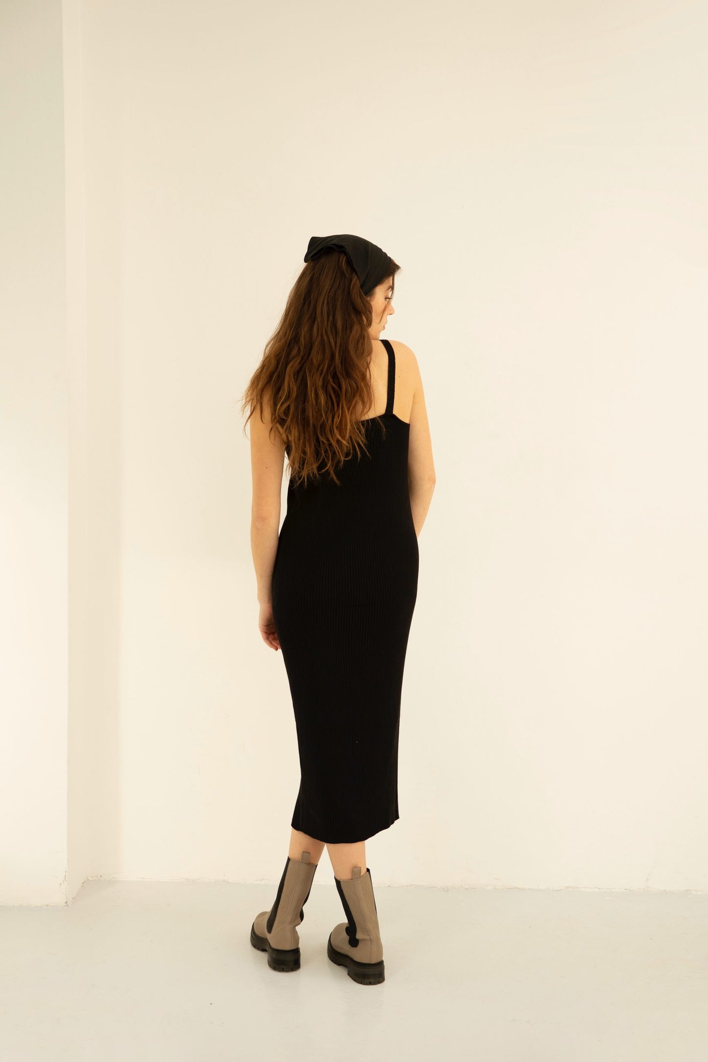 ELISE – Black Knitted Bodycon Dress