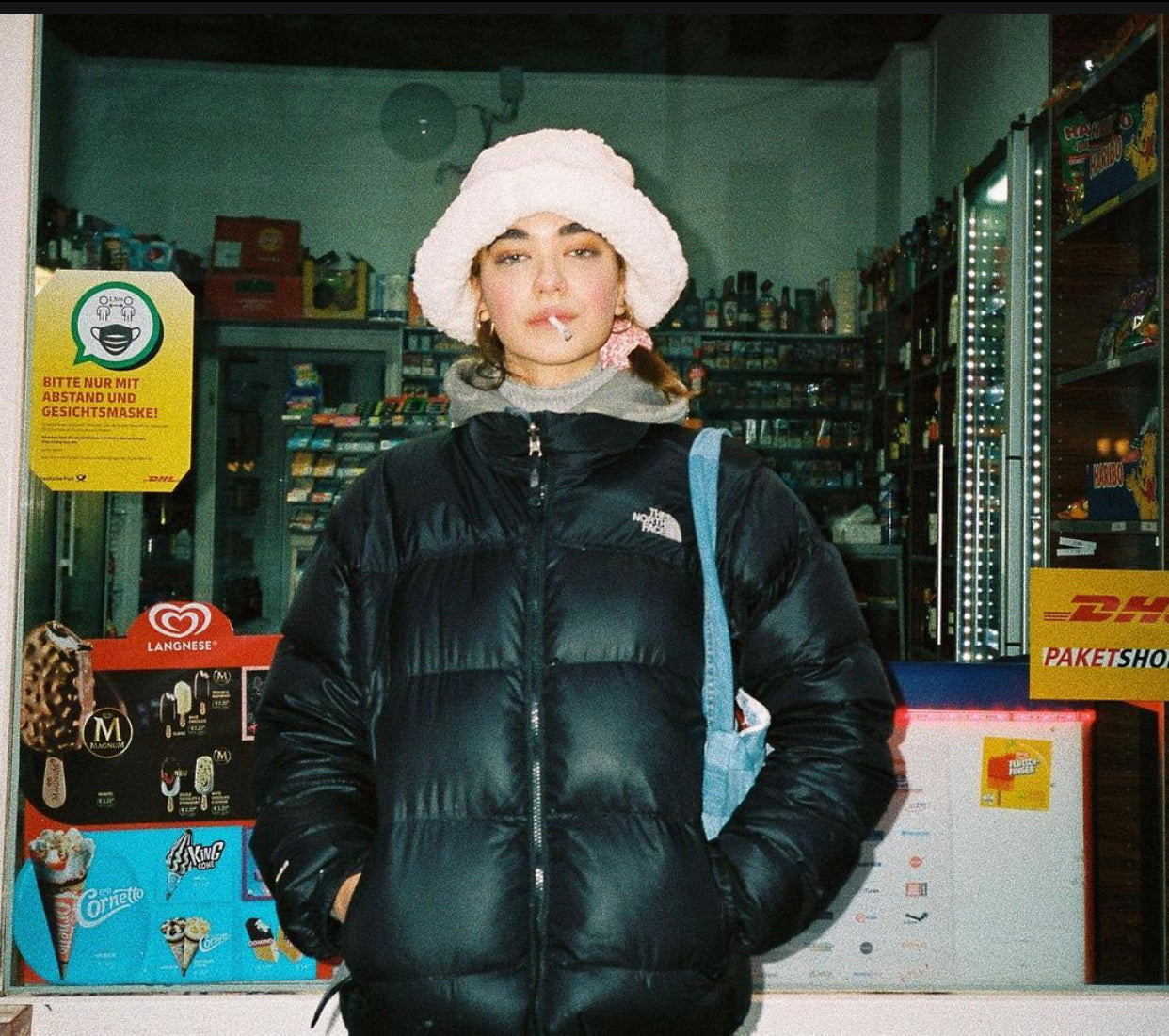 MARIE – Teddy Bucket Hat