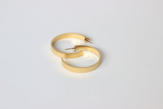 INES - Rib Hoop Earrings